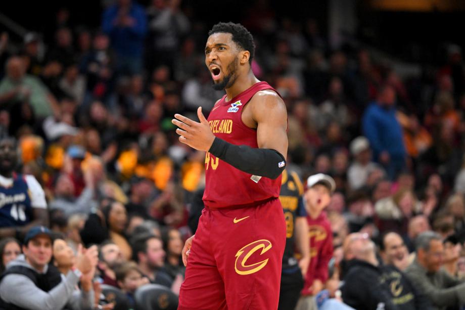 AG体育app下载-米切尔38+6哈登28+7 骑士战胜步行者喜迎连胜