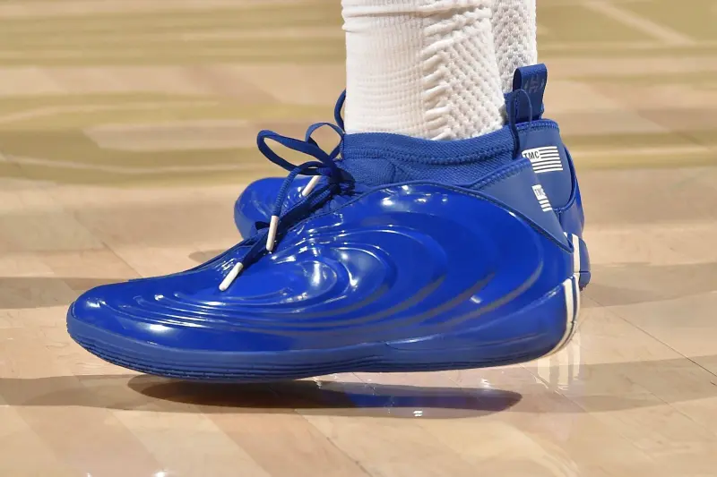 AG体育官方入口-哈登穿着TMC联名Harden.10,得到21分5篮板4助攻2抢断